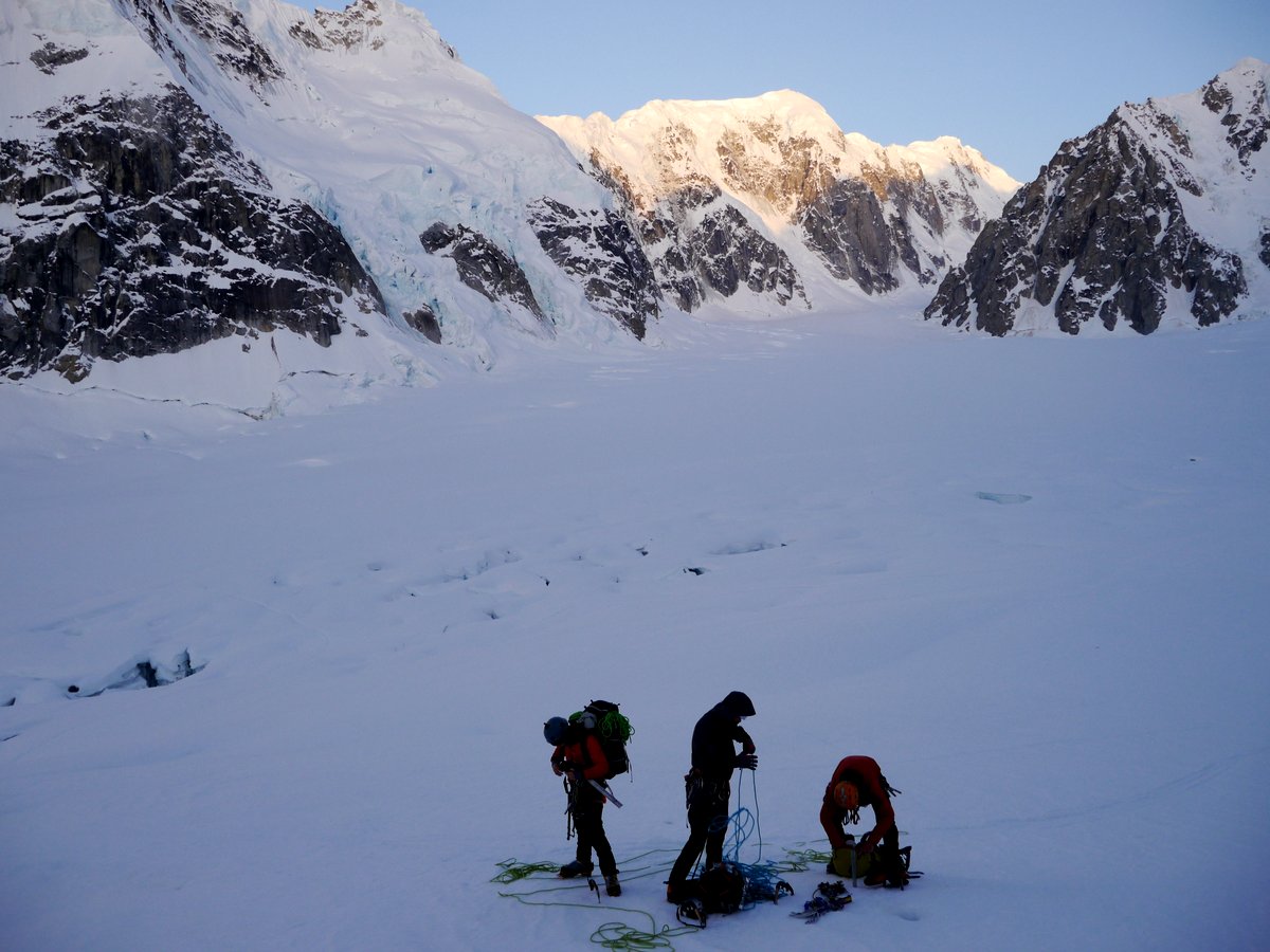 Setting out early next morning for the SW ridge of Peak 11,300.