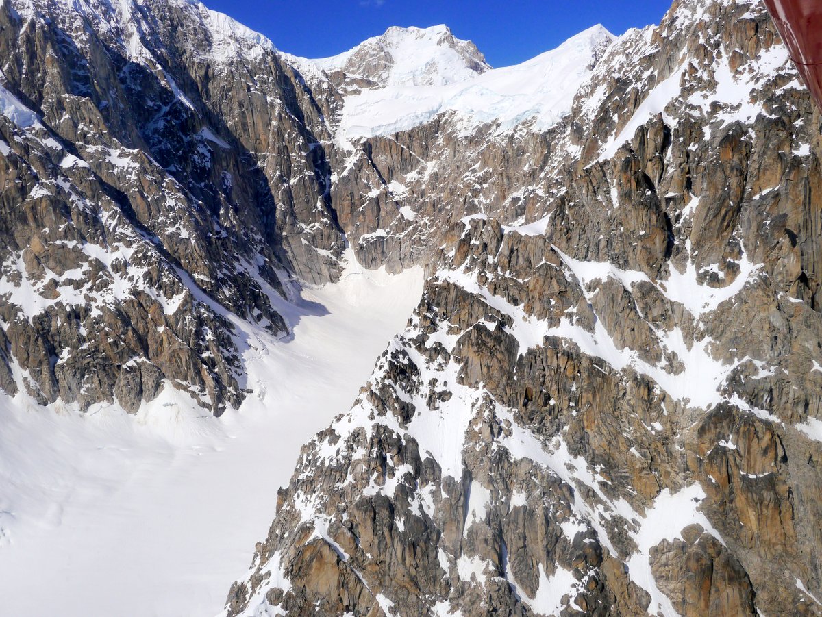 Aerial view of the lower part of the SW ridge of Peak 11,300’. The Grey Rock bivy ledge is just out of sight above the top right-hand corner.